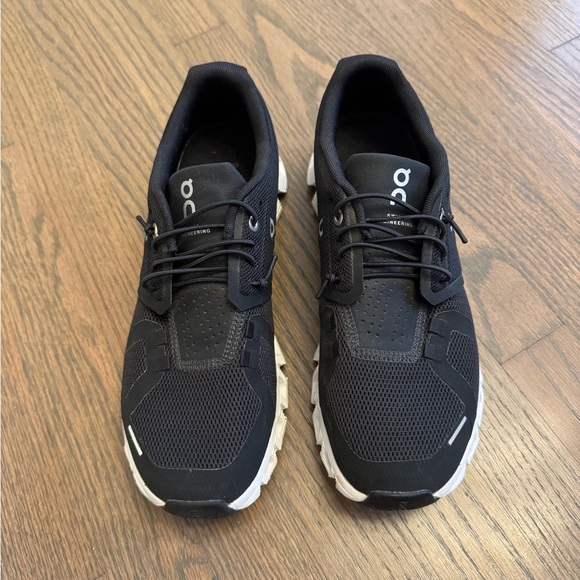 On Cloud 6 Running Sneakers - Picture 5 of 8